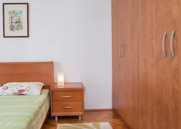 Appartamento Nevia Makarska