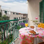 Appartement Nevia *